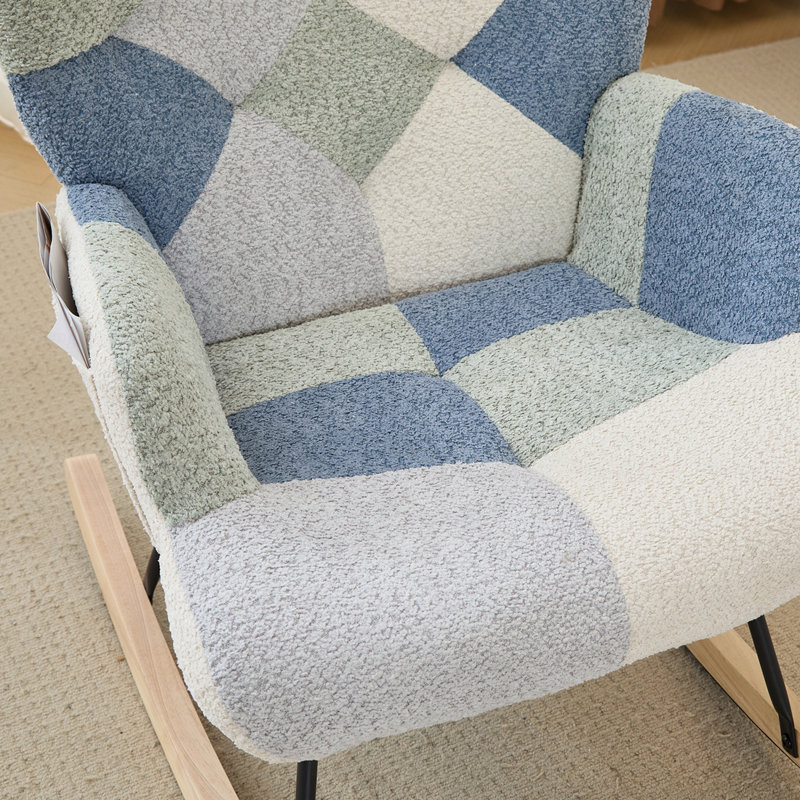Chaise berçante rembourrée en molleton et patchwork Teddy