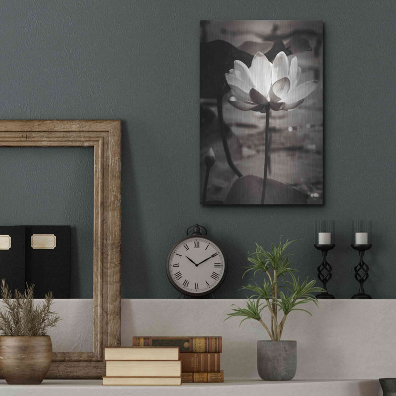 "Fleur de lotus 9" par Debra Van Swearingen, H 16 po x l 12 po