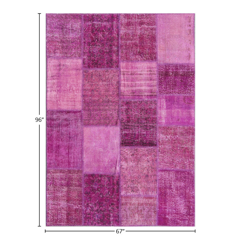 Geometric Area Rug in Pink