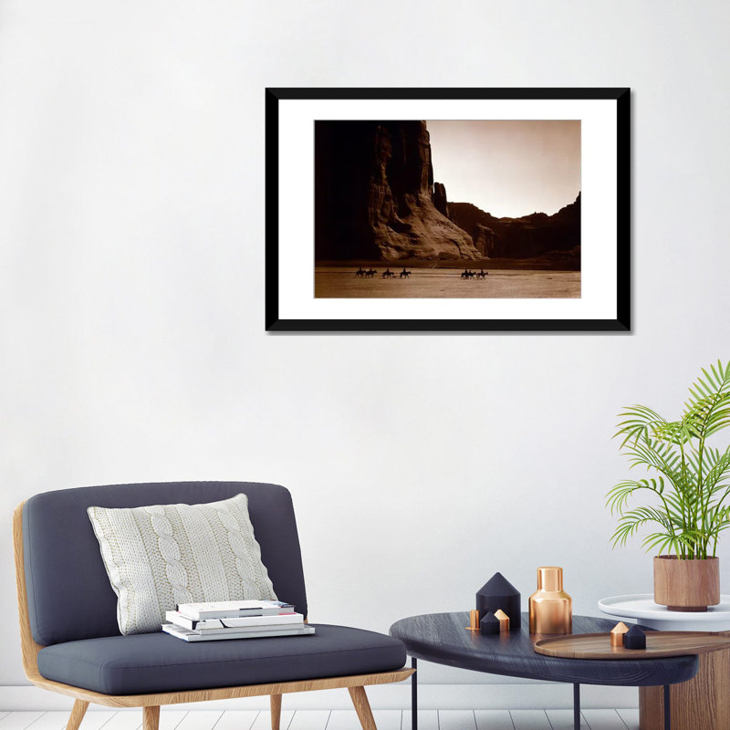 Canyon de Chelly, Arizona, reproduction de photo sur toile, H 24 po x l 32 po x P 1 po, Papier d'art encadré noir, Blanc