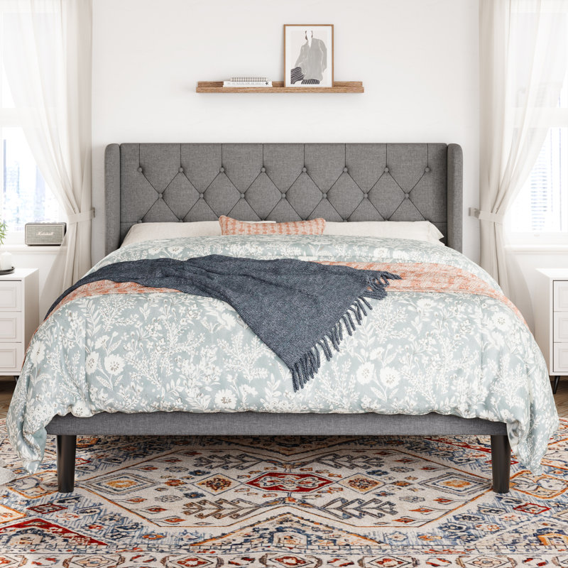 Light Gray Full Linen Upholstered Platform Bed with Tufted Headboard