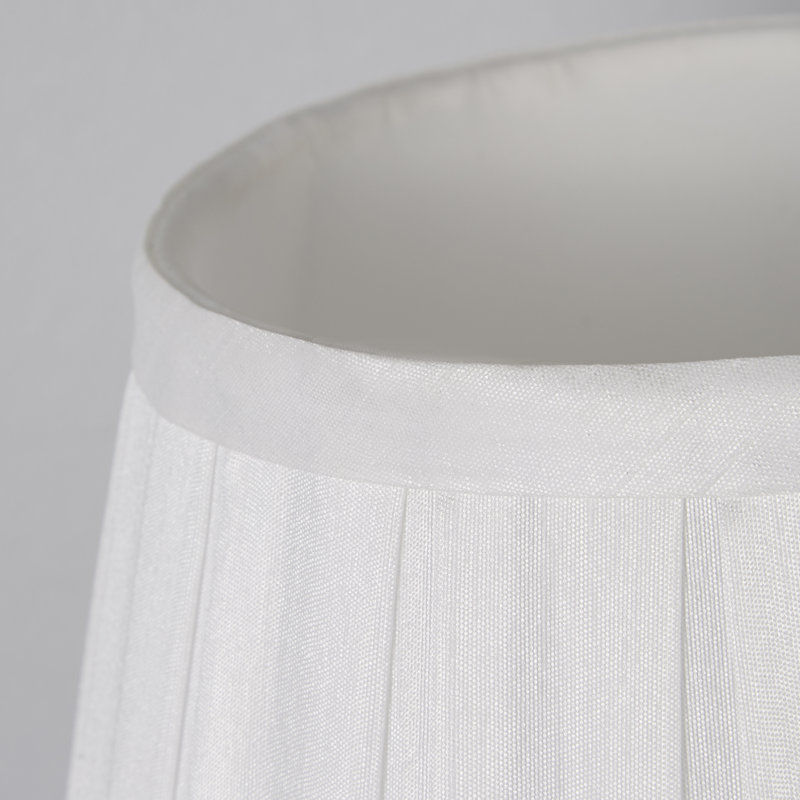 Silk Traditional, 15 cm H x 20 cm W x 20cm D, White