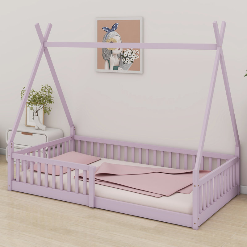 Lit en bois avec clôture, Rose