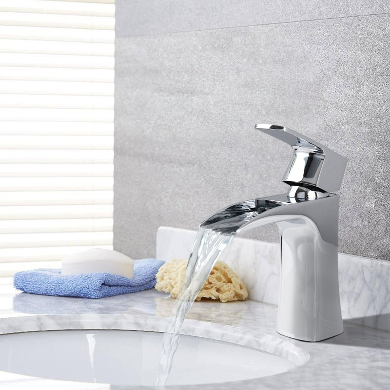 Single-Hole Single-handle Bathroom Faucet with Drain Assembly, Chrome