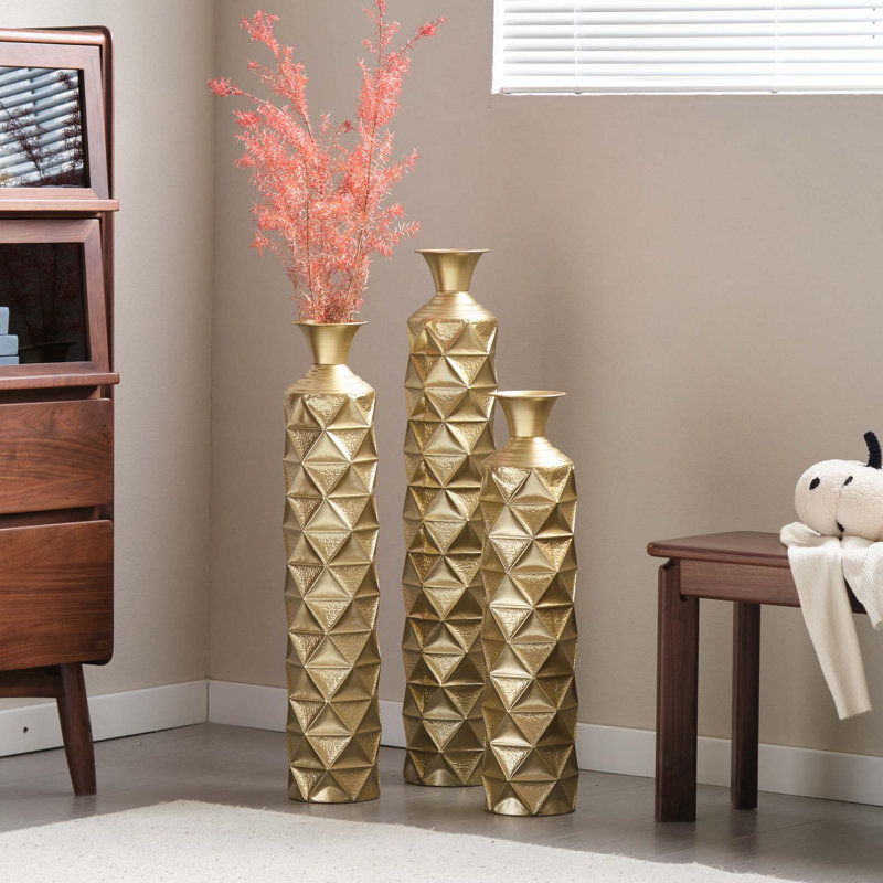 Ensemble de 3 vases en métal pour la décoration intérieure
