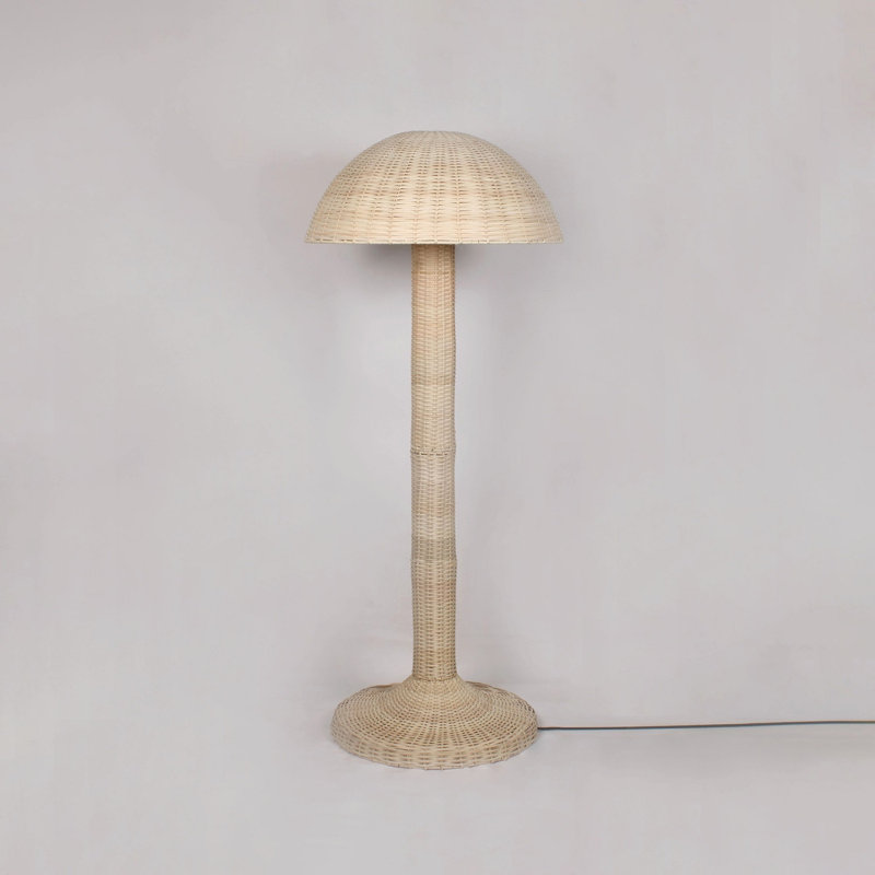 Lampe sur pied en rotin naturel