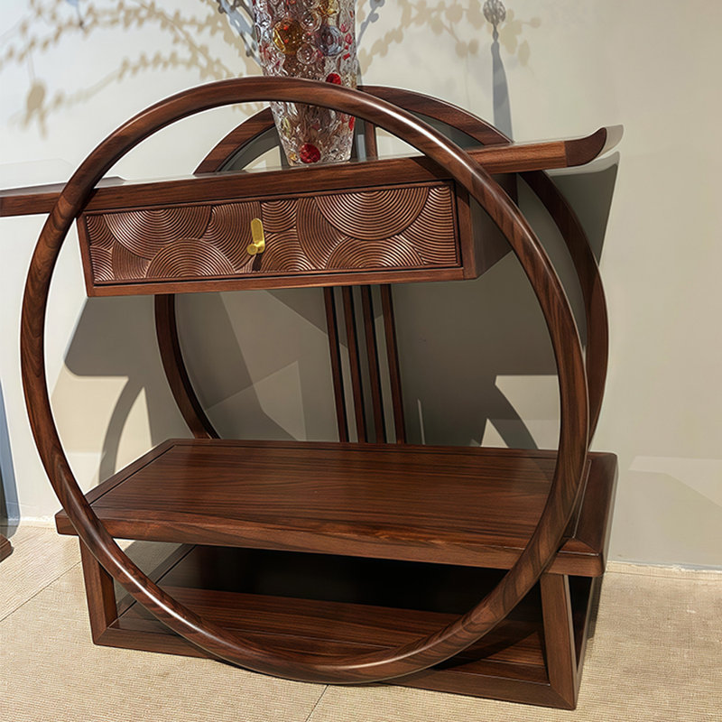 Console en bois de rose massif doré