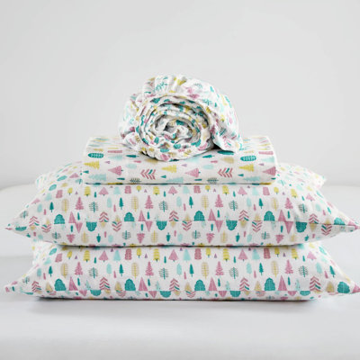 Twin Xl Cotton Flannel Sheet Featuring Printed White Holiday Trees, Fitted For 12" Mattress, Includes Flat And 1 Pillowcase With Trees ,