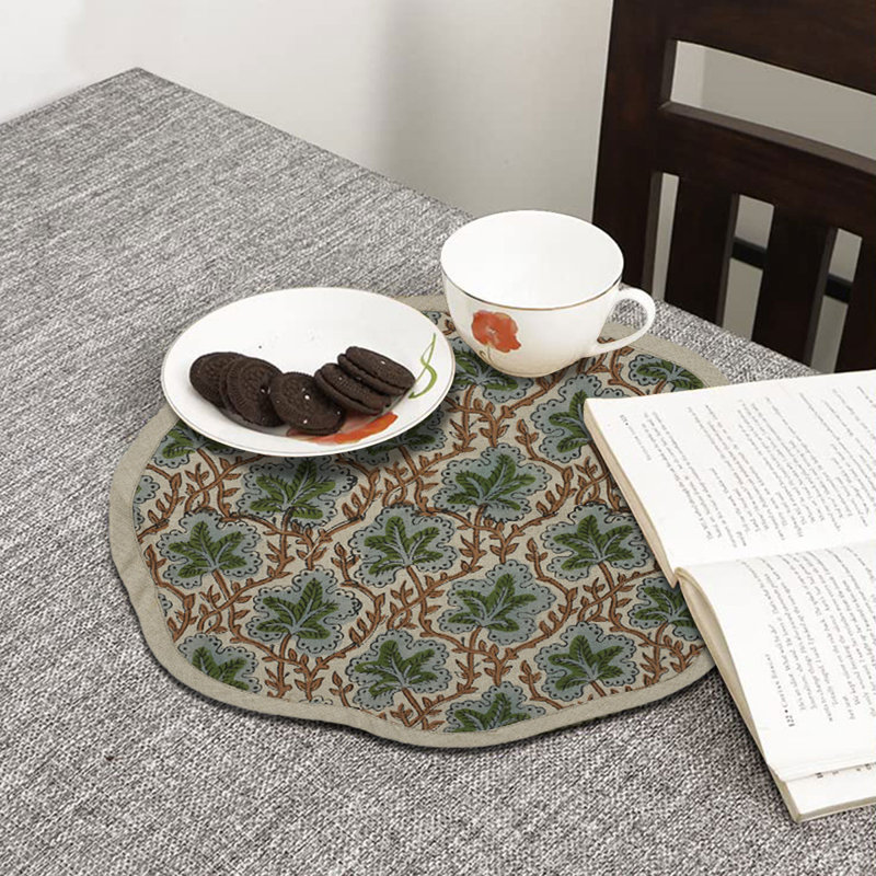 Fabdivine 15"Refined Scalloped Placemat Collection - Pusp Samhita