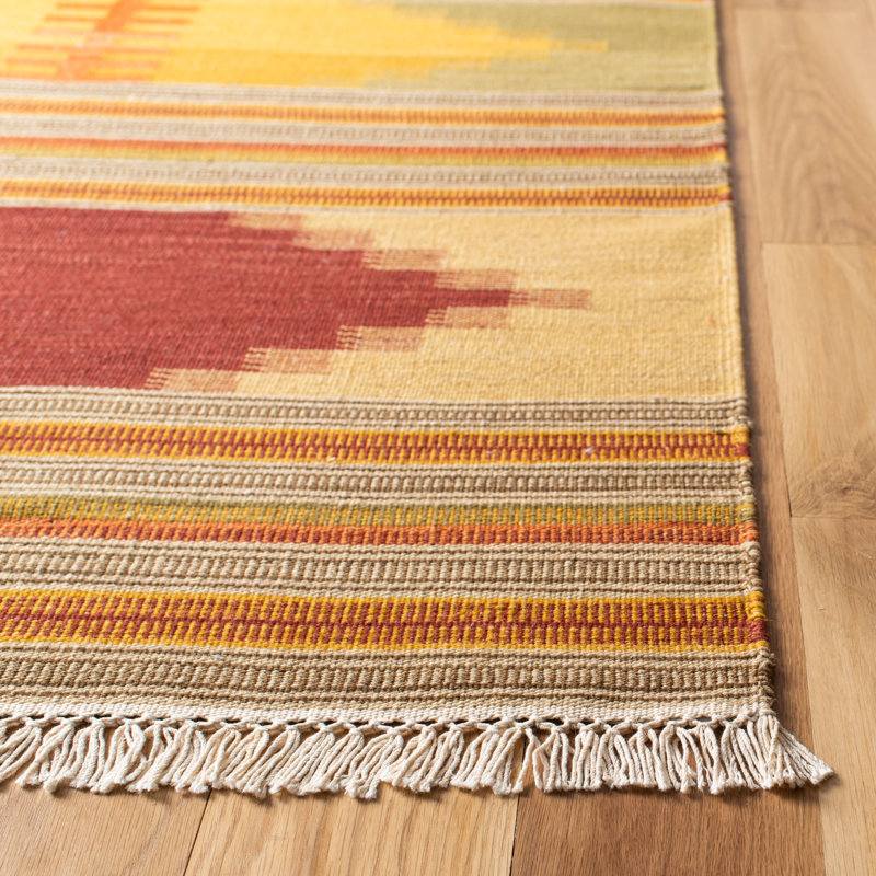 Bennett Hand Woven Wool Southwestern Rug, Rectangle 6' x 9'