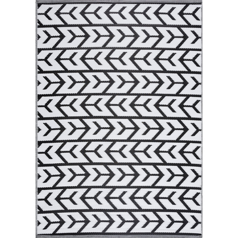 Charlcy Geometric Indoor / Outdoor Rug, Rectangle 4' x 6'