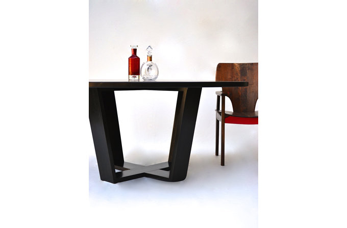 Rasucci Round Dining Table, Ebony