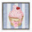 Petit gâteau pastel avec cadre flottant à nœuds, design par Lori Mosley-799295677-799295676