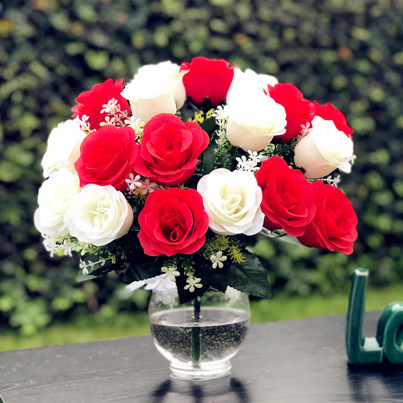 Arrangement floral artificiel rouge et blanc rose