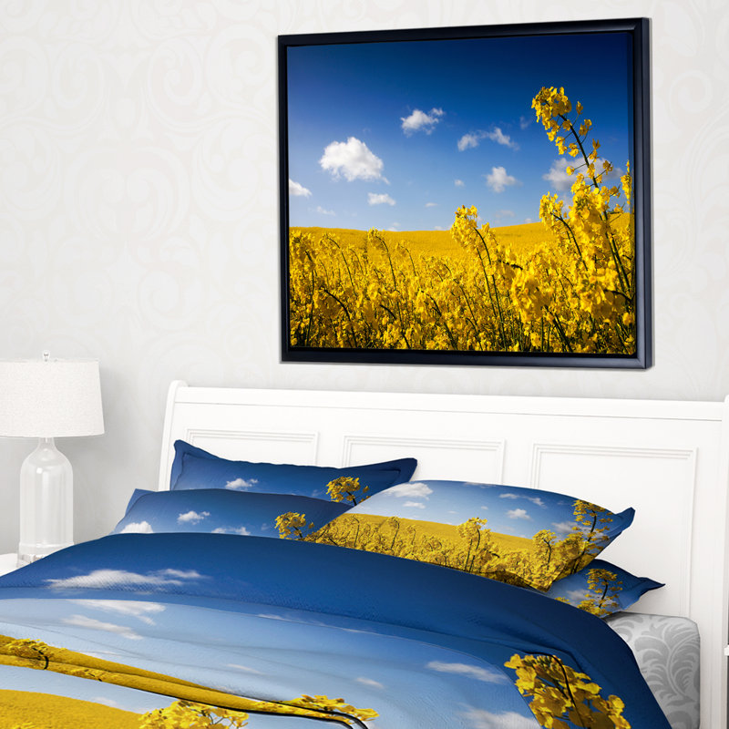 «Yellow Canola Field» - reproduction de photo sur toile tendue, H 16 po x l 32 po x P 1 po