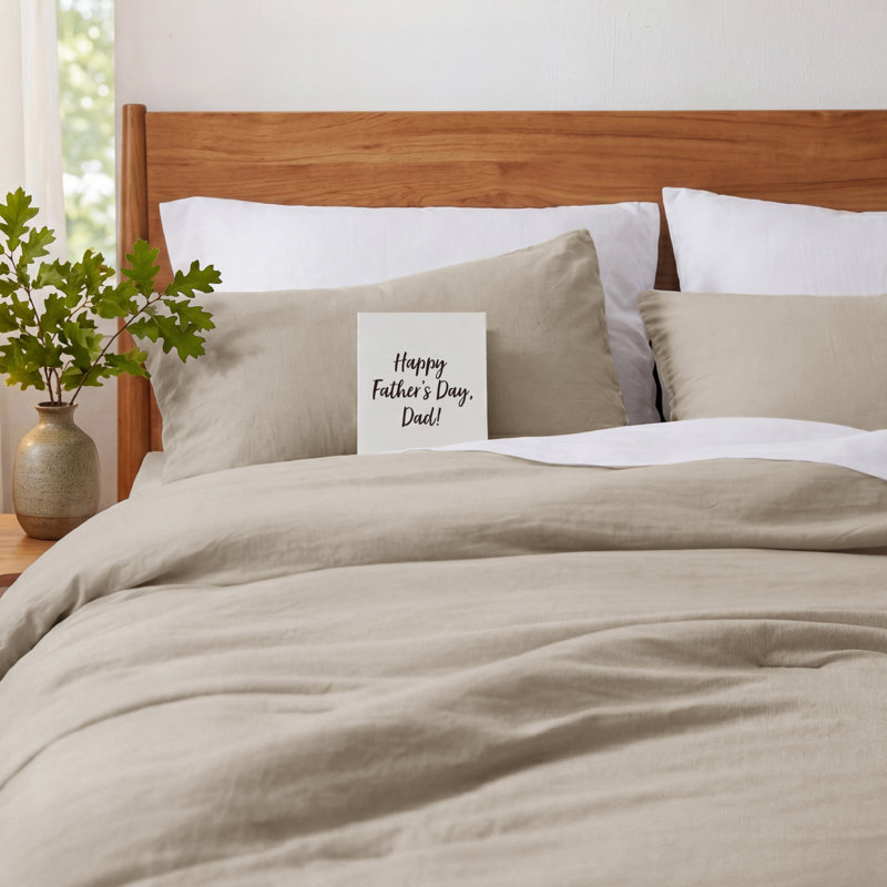 Bedsure Reversible Prewashed Comforter Set, King Comforter + 2 Standard Pillowcases, Cream