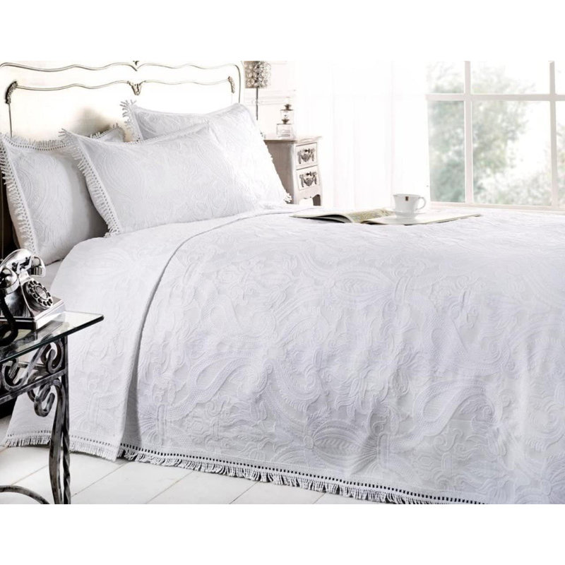 Lynn Floral Bedspread, White, 190 x 260cm Bedspread