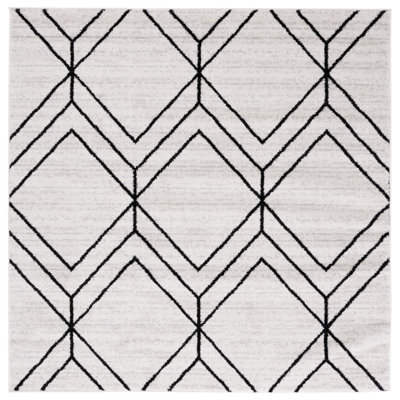 Cargian Geometric Light Gray/Black Area Rug