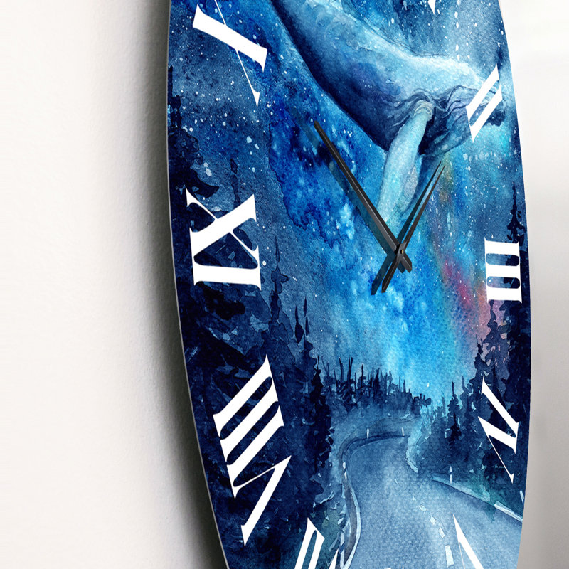 Une baleine volant dans le ciel nocturne au-dessus de la route - horloge murale nautique et côtière, Moyen