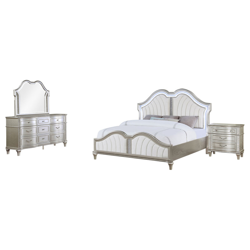 Ensemble de chambre à coucher luxueuse 4 pièces pour très grand lit en chêne argenté avec accents glamour et revêtement confortable pour une élégance moderne.