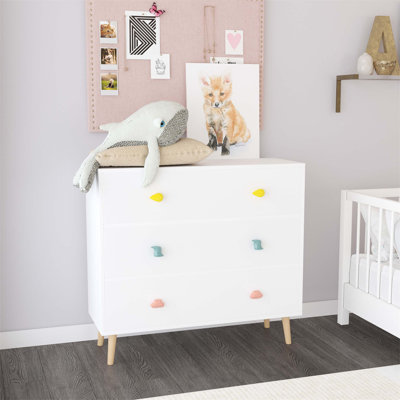 Commode 3 tiroirs pour enfants avec conception anti-basculement, rangement polyvalent pour chambre de bébé et chambre à coucher, assemblage facile, glissières européennes lisses