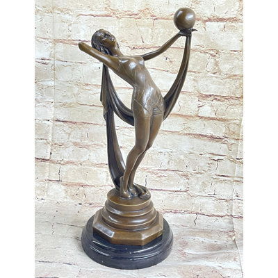 Figurines et sculptures zenen