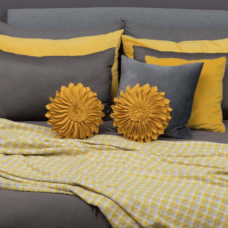Housse et insert décoratif décoratif 3D Floral, H 12 po x l 12 po, Toile jaune - laine