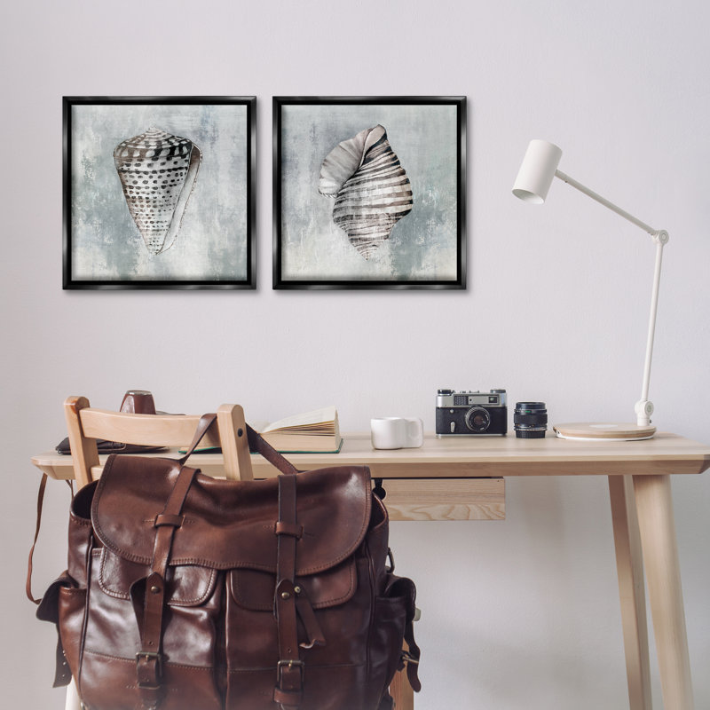  Ensemble de 2 toiles flottantes grises à motif de Cowrie Shells par Eli Jones, H 18 po x l 18 po