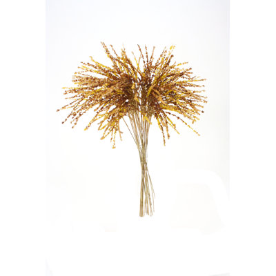Herbe ensemencée dans un vase décoratif