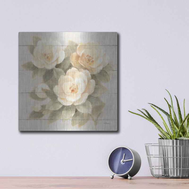 Art mural luxueux «Ivory Camelia On Wood» par Albena Hristova, H 12 po x l 12 po
