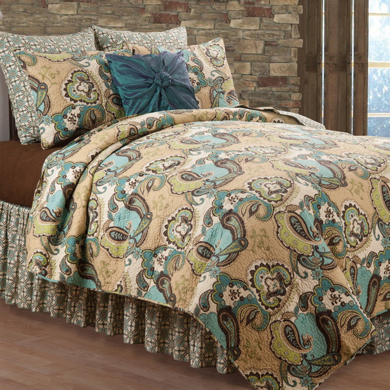 Twin Blue and Beige Cotton Reversible Quilt Set