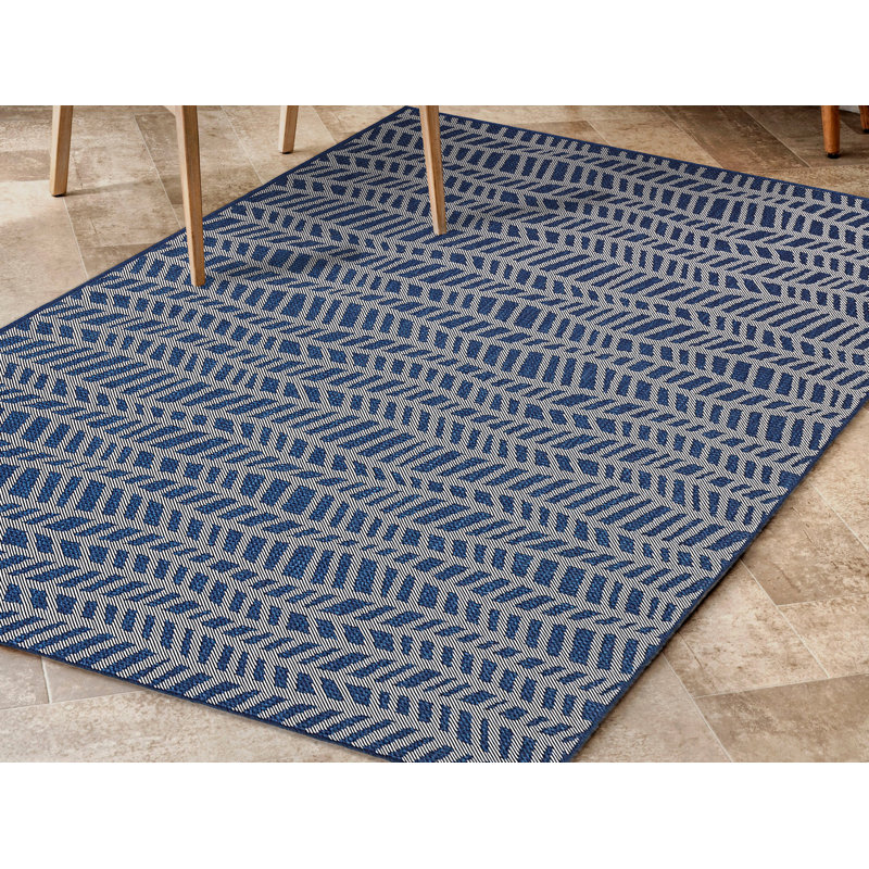 Deramus Chevron Indoor / Outdoor Rug, Runner 2'5" x 7'