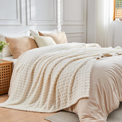 Super Soft King Size Blanket - Premium Silky Flannel Fleece With 3D Waffle Checkered Design - Lightweight All Season Bed Blanket For Ultimate Comfort