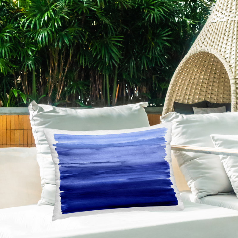 Coussin d'extérieur imprimé océan bleu ombré Oceanic, design par Allie Corbin, Rectangle 20"H x 14"W, Bleu