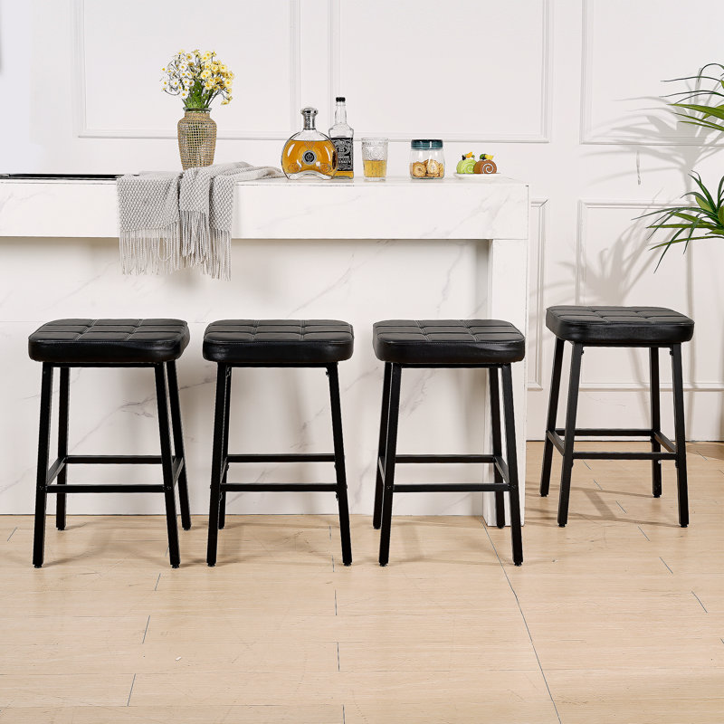 Ensemble de 4 tabourets de bar, tabourets de bar sans dossier, tabourets de bar noirs pour îlot de cuisine, tabourets de bar capitonnés en cuir PU avec base en métal