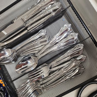 Azalea 45 Piece Everyday Flatware Set – Oneida