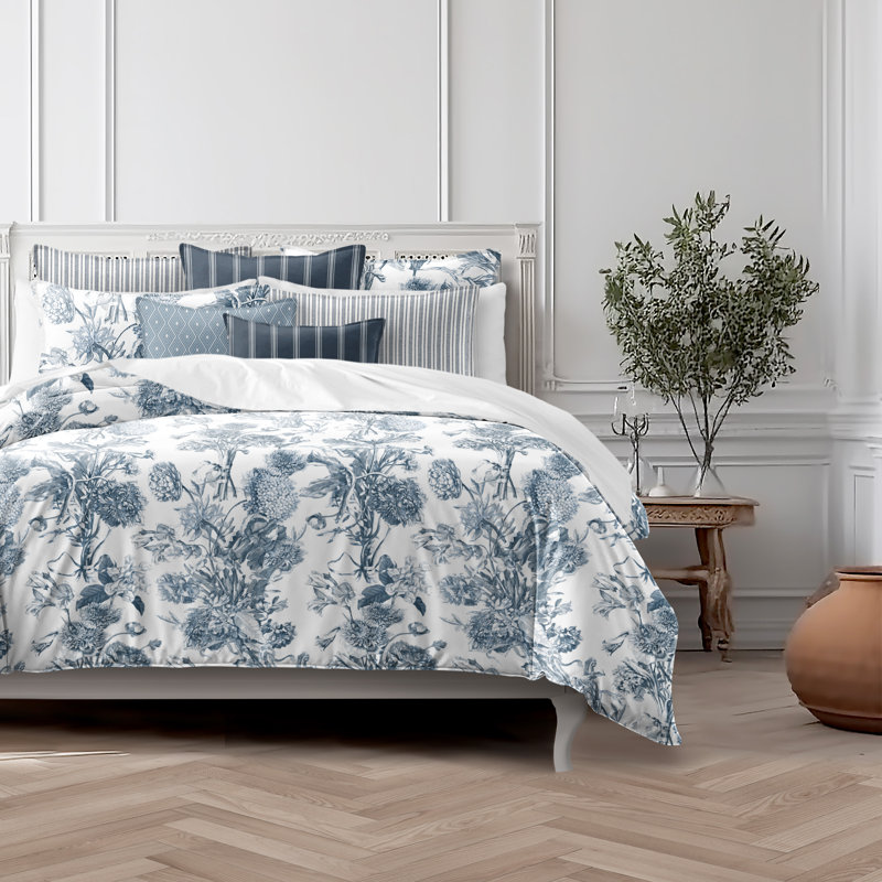 Alexandria White Cotton Duvet Cover Set, King Duvet Cover + 7 Additional Pieces