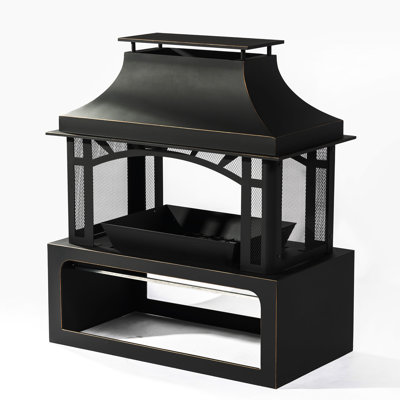 Foyer au bois en acier noir mat pour des soirées extérieures chaudes et douillettes