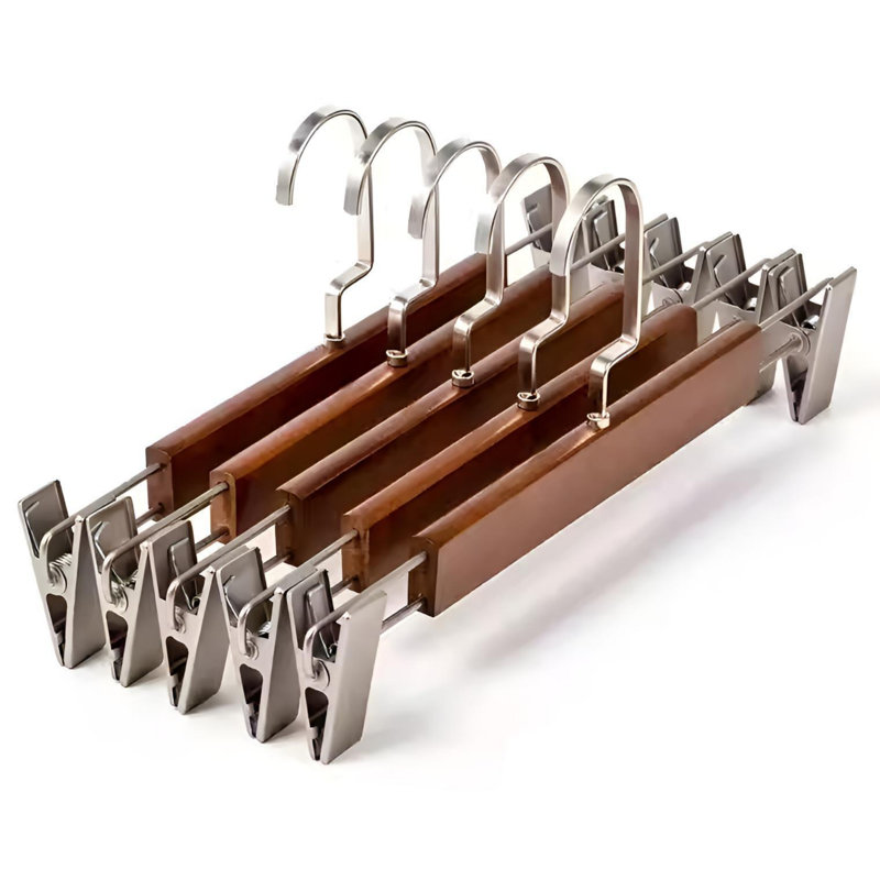 Ensemble de cintres en bois massif - Entretien professionnel des vêtements, 10