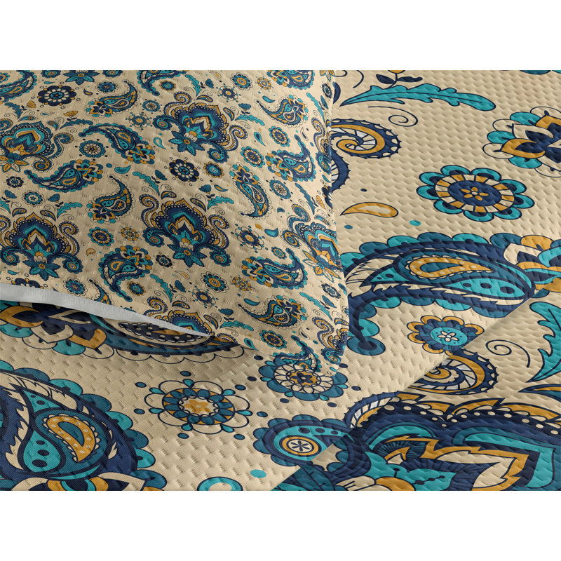 Traditional Polyester Paisley Coverlet
