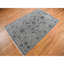 Tapis gris en laine et en soie noué à la main 6 pi x 9 pi 2 po Heris