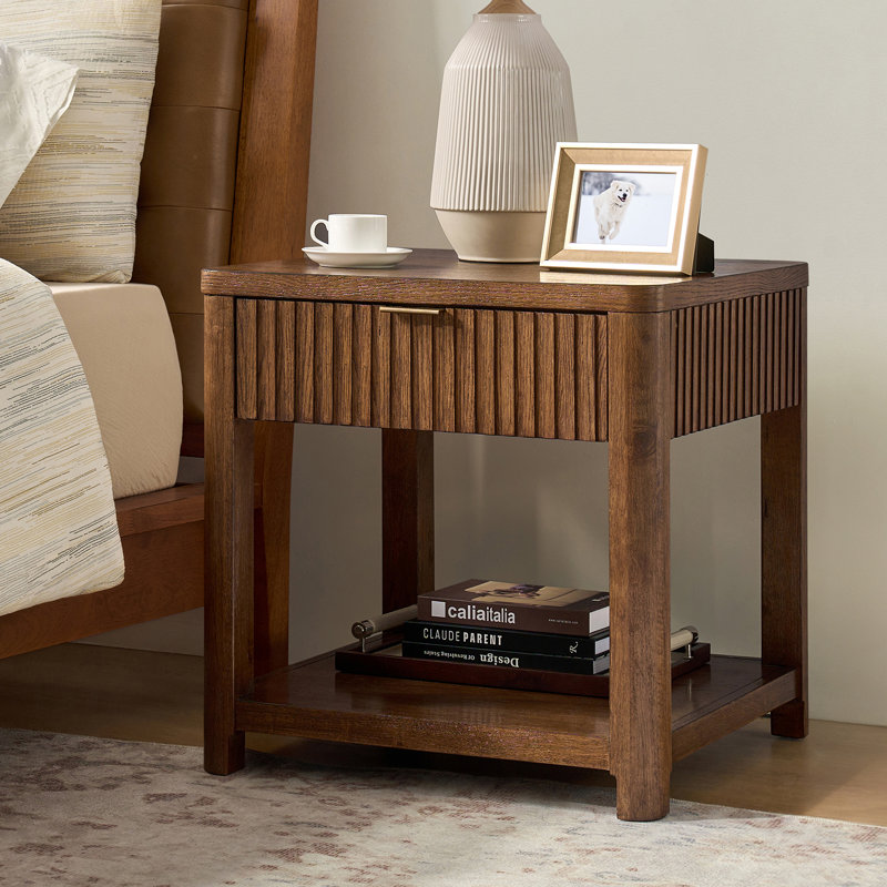 Table de bout Jadida Fogarty, Noyer