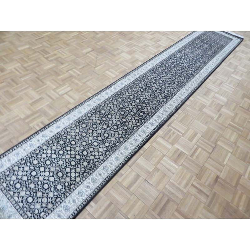 Tapis noir / gris en soie noué à la main Sherika, Tapis de couloir 2 pi 8 po x 15 pi 9 po