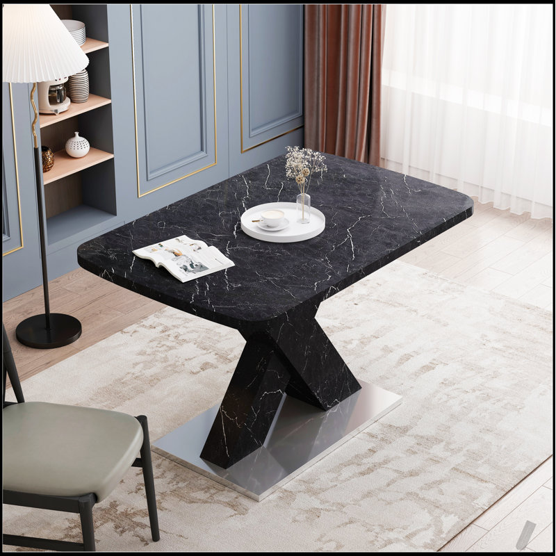 Élégante table de salle à manger rectangulaire, durable et polyvalente, idéale pour les maisons modernes et traditionnelles.