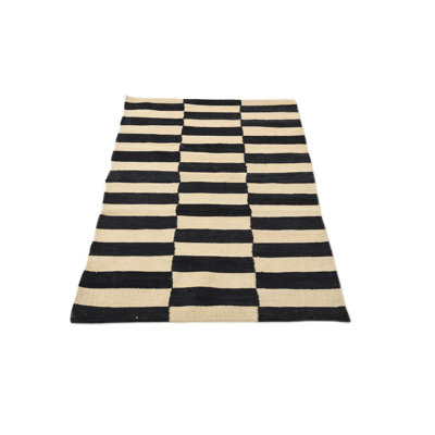 Tapis noir et blanc Ohlson