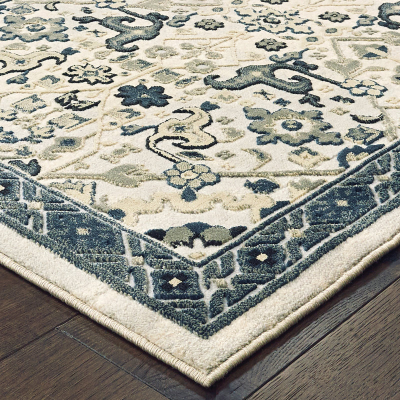 Laurie Oriental Indoor Rug, Rectangle 5'3" x 7'6"