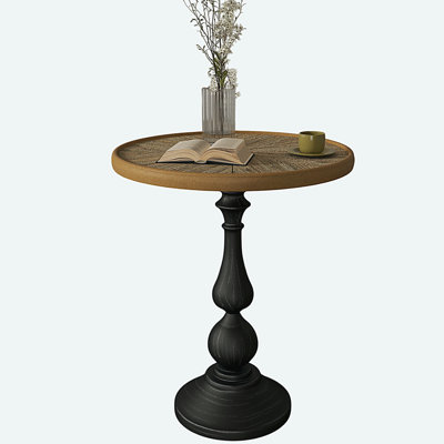 Table d'appoint en bois de style vintage avec table basse de style champêtre et petite table basse moderne convenant à un salon, un restaurant et une chambre d'hôte.