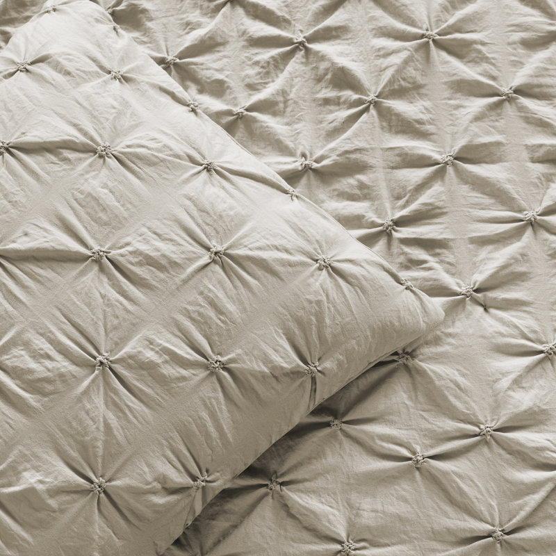 Ravello Microfiber Comforter Set, King Comforter + 2 King Shams + 2 Throw Pillows, Wheat