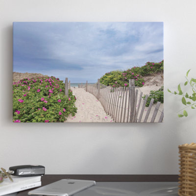 «Rose Path» par Katherine Gendreau - reproduction d'art sur toile tendue