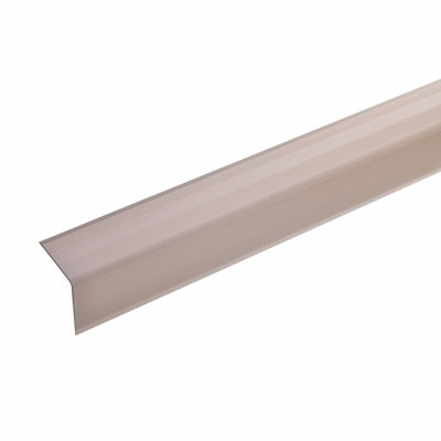 Treppenwinkelprofil 32x30mm ungebohrt